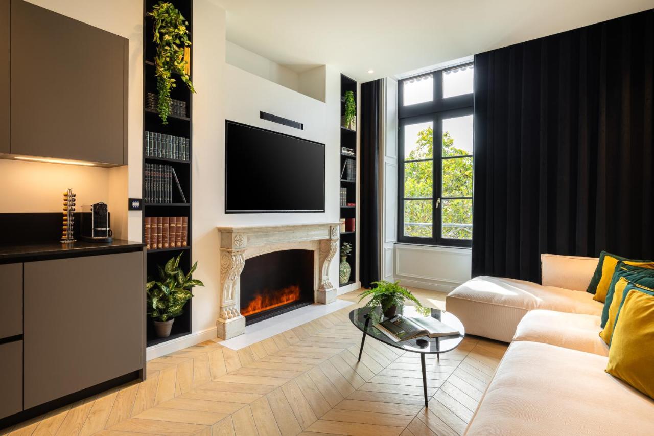 Mohom - Bellecour Apartment Лион Екстериор снимка